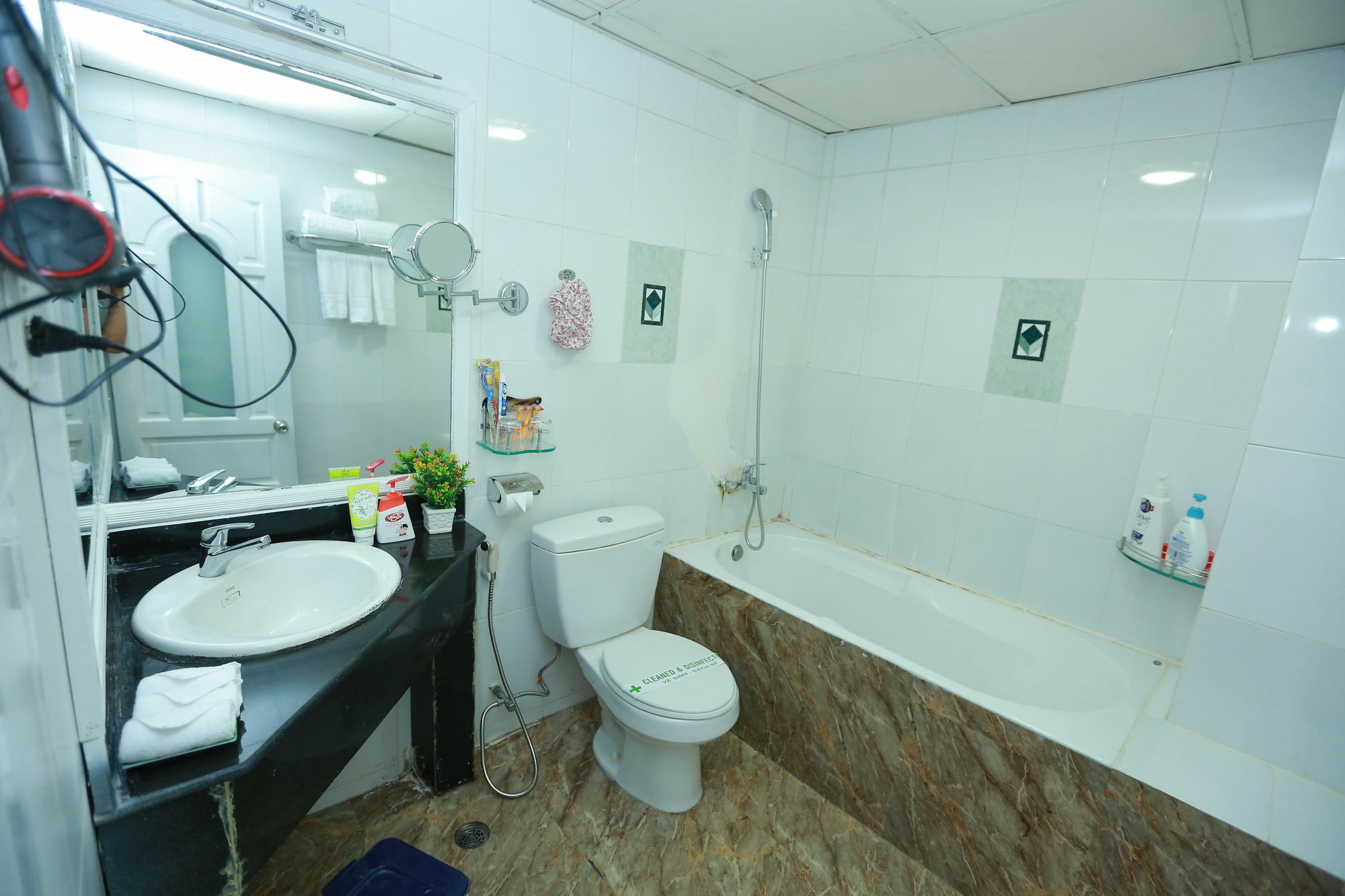הו צ'י מין סיטי A25 Hotel - 307 Ly Tu Trong מראה חיצוני תמונה